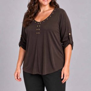 Top Nela Tachas Marrón