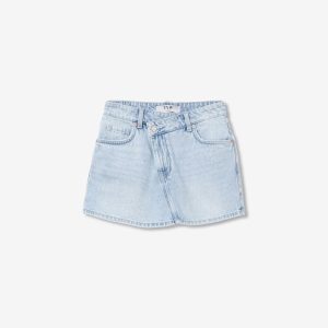 Short Mikayla