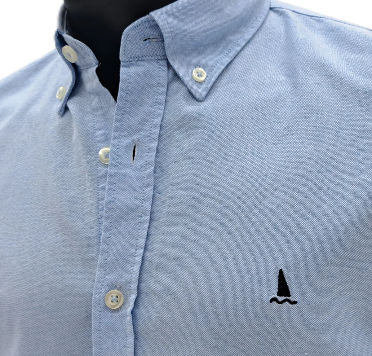 CAMISA OXFORD AZUL / BOTONES EN EL CUELLO - Imagen 3