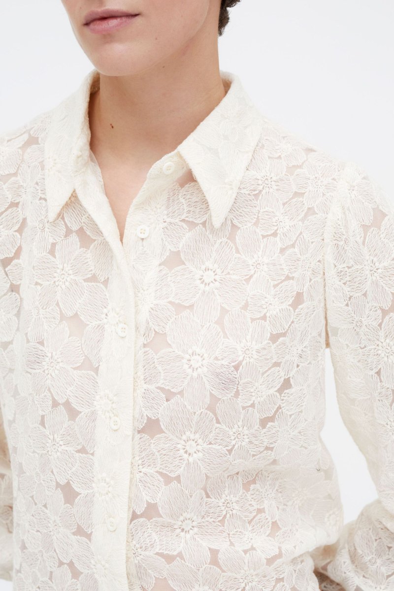 Camisa blanca encaje floral - Imagen 5