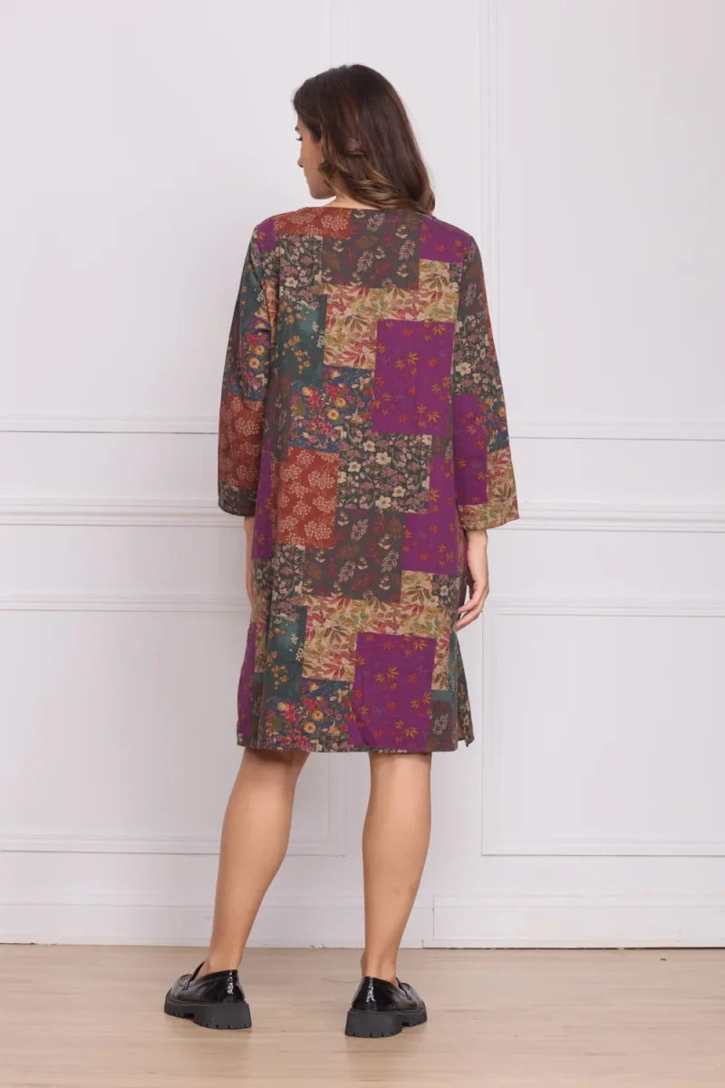 Robe mi-longue patchwork fleuri violet – 100% coton - Imagen 4