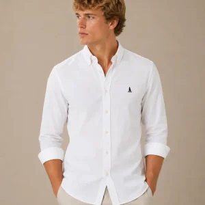 CAMISA OXFORD BLANCA / BOTONES EN EL CUELLO