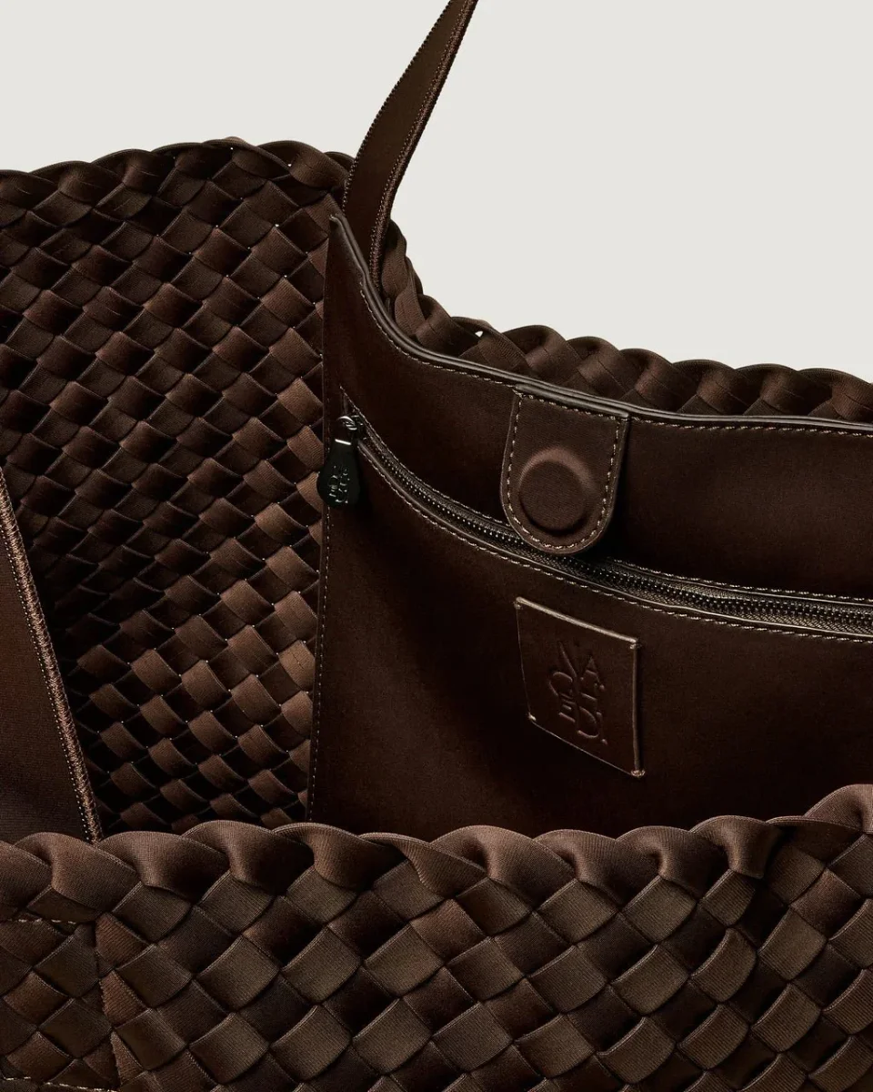 Bolso Naghedi Como Large Tote Chocolate - Imagen 4