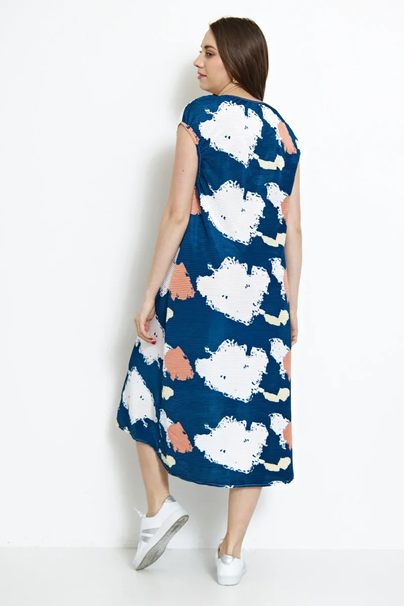 Robe tunique sans manches à plis - Imagen 7