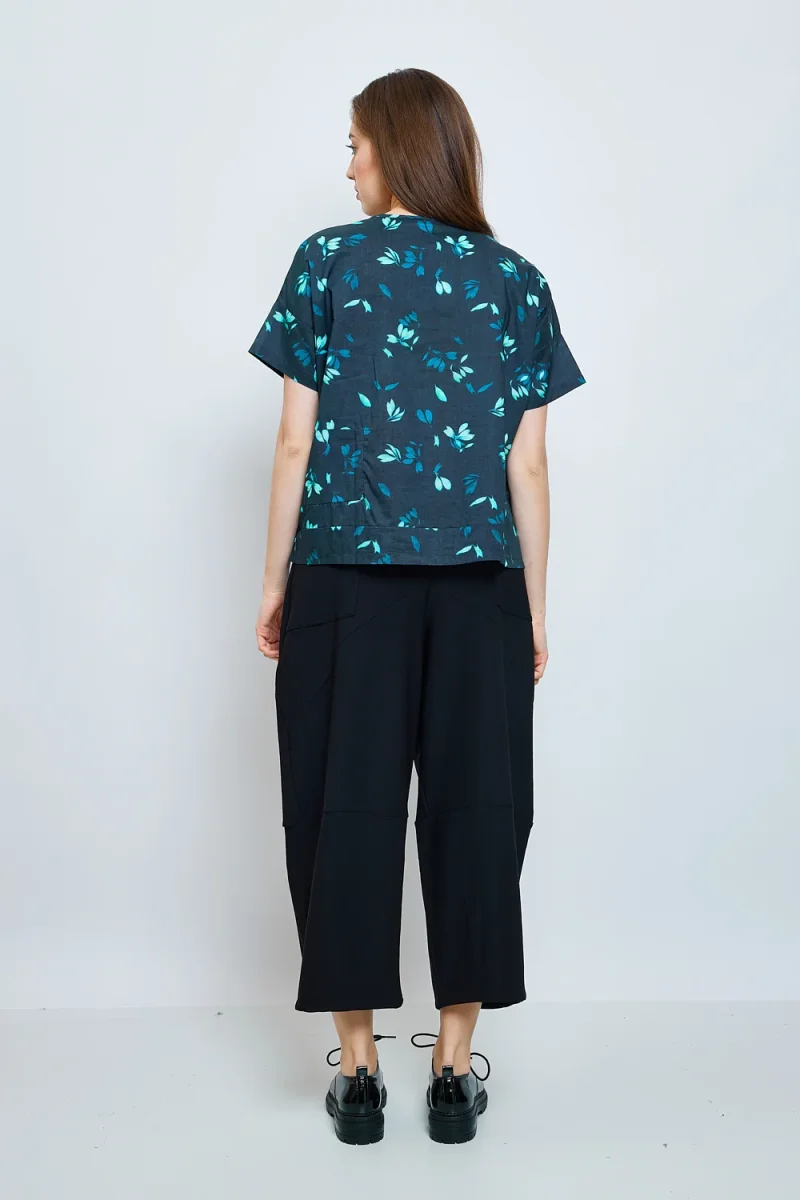 Haut aux fleurs de cerisiers turquoise - Imagen 4
