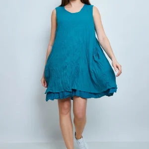 Robe en coton sans manches froissée