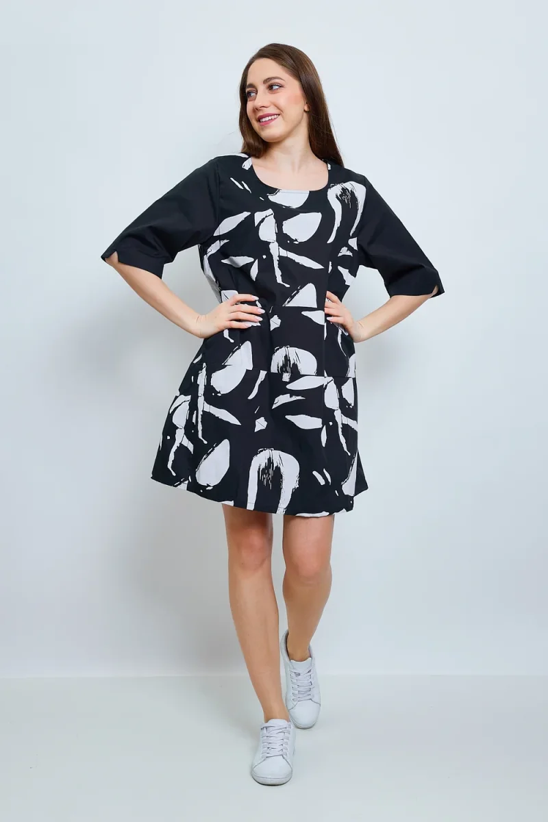 Robe tunique noire à motifs blancs