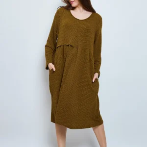 Robe avec plis aux formes d'émeraudes