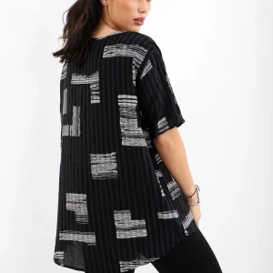 Blouse aux formes rectilignes