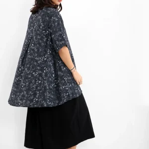 Blouse aux motifs fleuris