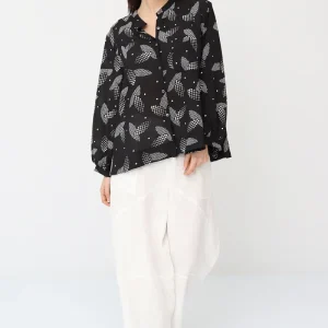 Chemise courte aux feuilles quadrillées
