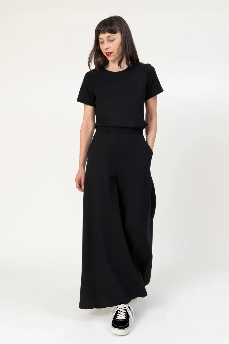 Falda pantalón de vuelo negro - Imagen 3
