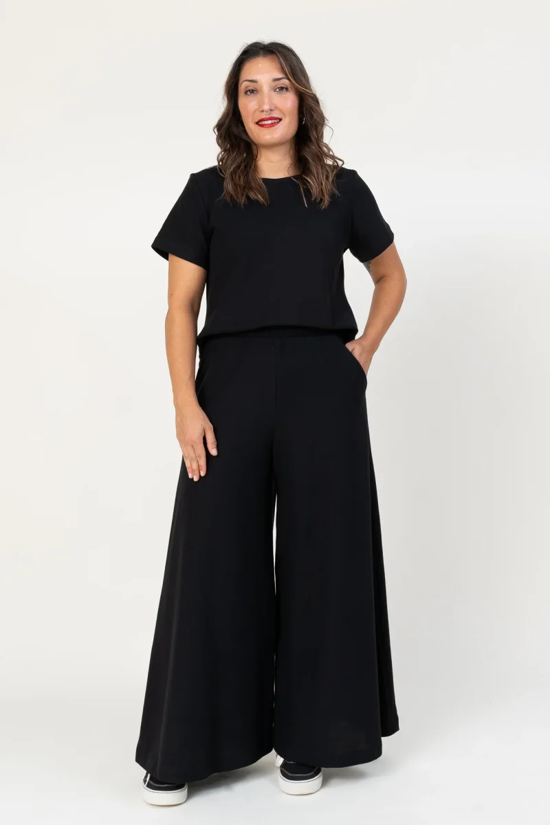 Falda pantalón de vuelo negro - Imagen 2