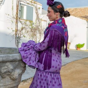 Modelo Cayetana Lila