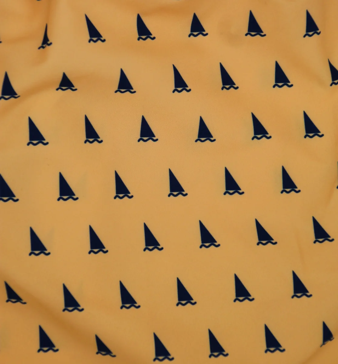 TRAJE DE BAÑO LOGOS AMARILLO - Imagen 4