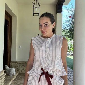Conjunto Toscana con Volantes de Algodón Raya Granate