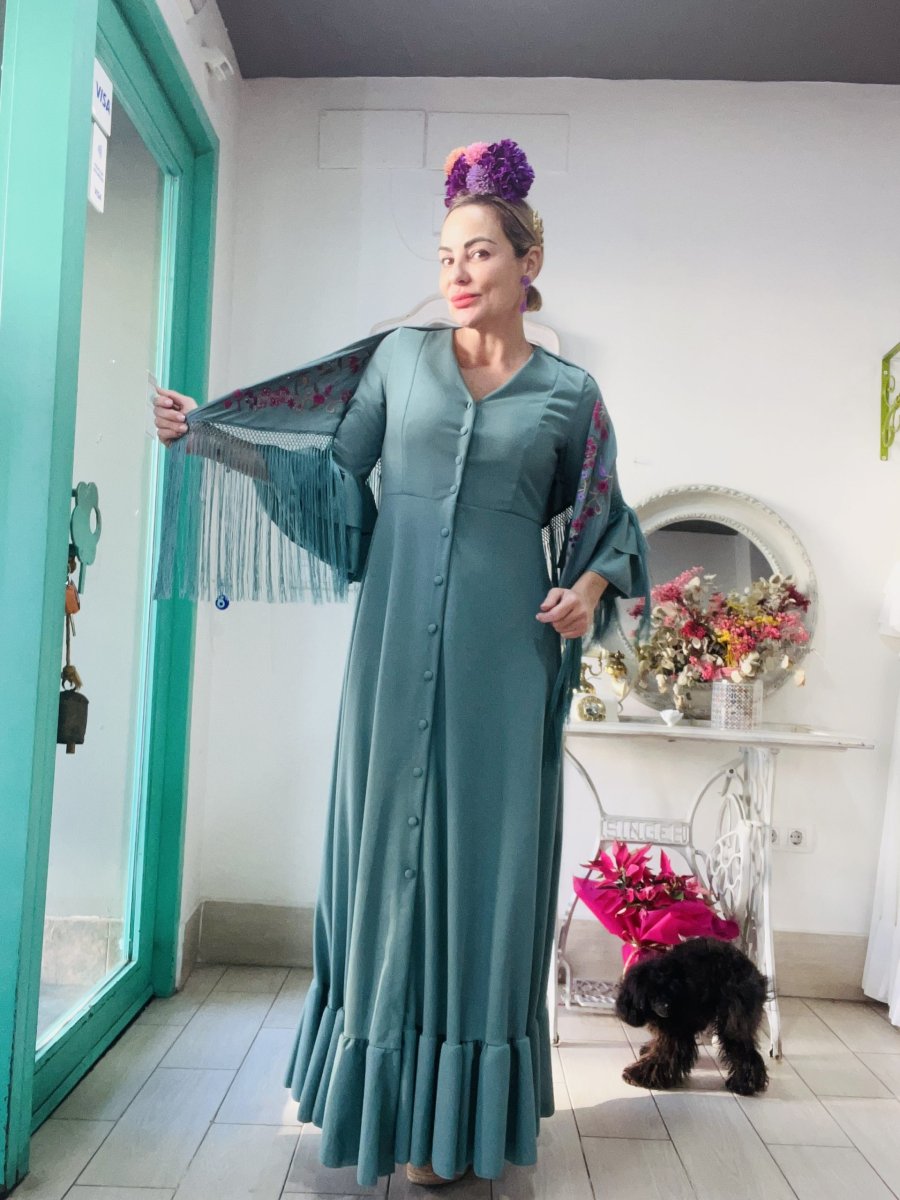 Modelo Amazona Verde Jaboneta – Outlet Traje de Flamenca - Imagen 3
