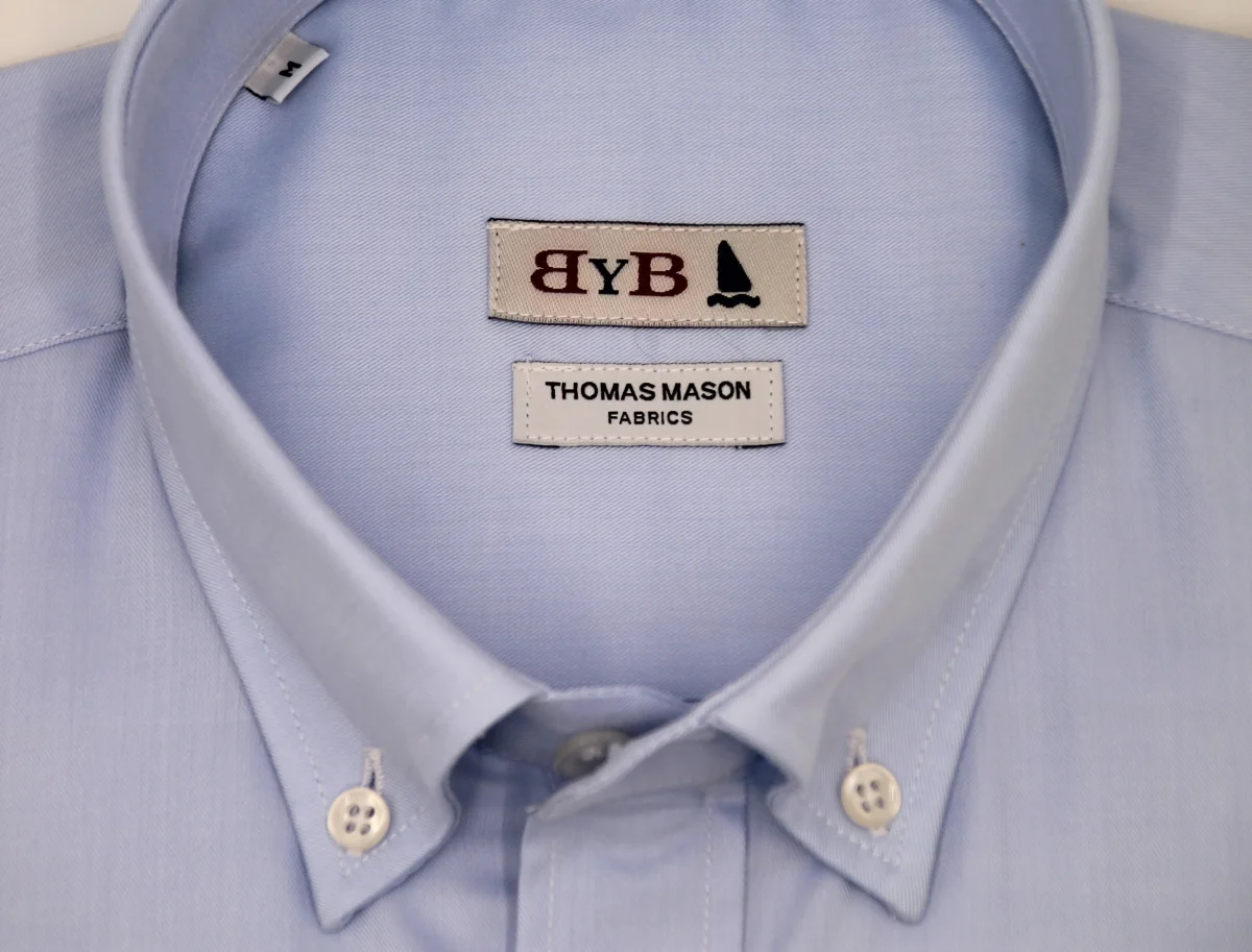 CAMISA BYB X THOMAS MASON - AZUL / BOLSILLO - Imagen 4