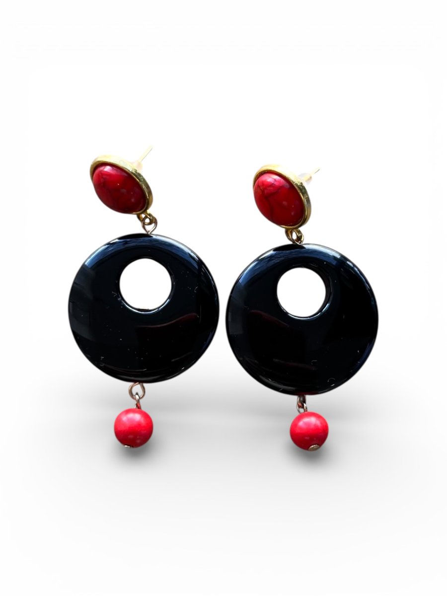 Pendientes Aro Negro y Coral de Flamenca: El toque geométrico para tu Feria - Imagen 2