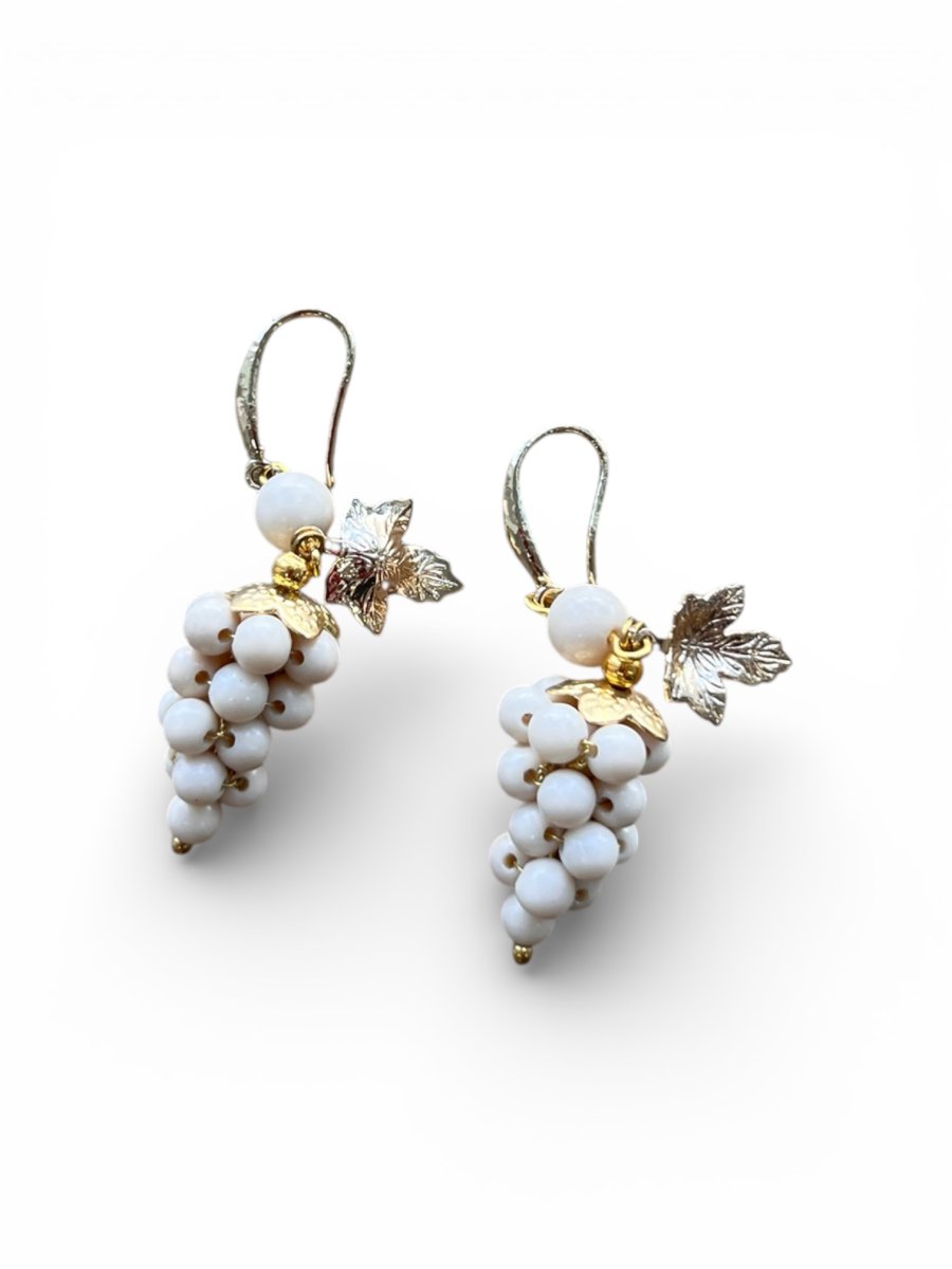Conjunto Flamenco Uvas Hueso y Coral: Peina, Pendientes y Broche - Imagen 3