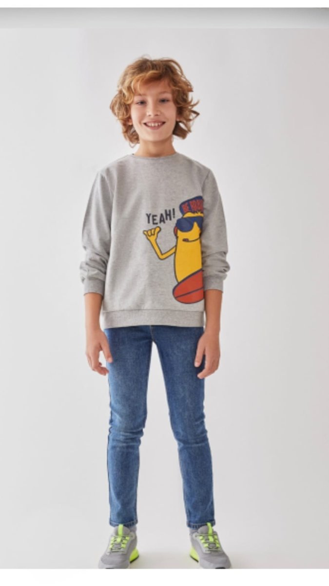 Sudadera niño gris “Yeah!” - Imagen 5
