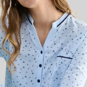 Pijama largo invierno mujer celeste con florecitas