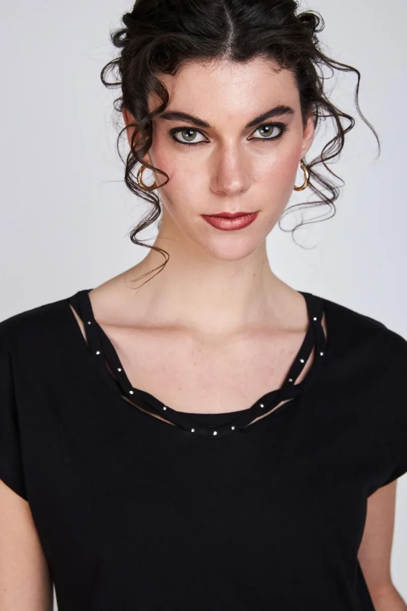Polera Detalles Escote Bernardita Negro Woman by Eclipse - Imagen 5