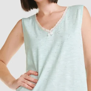 Camisón corto sin mangas verde cuello pico y puntilla