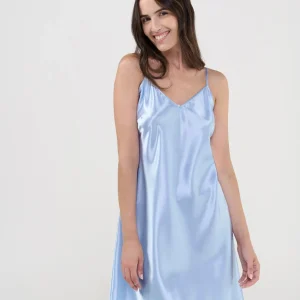 Camisón corto tirantes en raso liso y escote pico