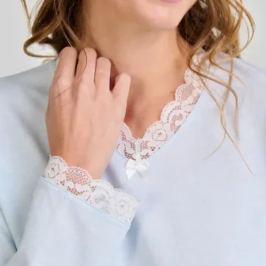 Camisón lencero manga larga escote pico encaje