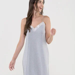 Camisón de tirantes modal escote pico raso