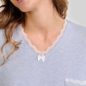 Camisón vigoré escote pico con encaje