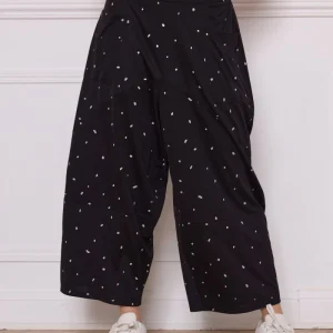 Pantalon noir à motifs