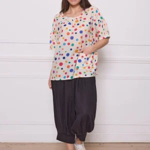 Blouse beige à motifs ronds