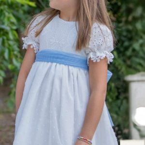 Vestido Imala de Eva Martínez – Elegancia y Dulzura en un Diseño Exclusivo