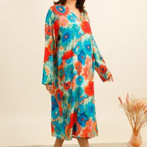 P135-R202 - Robe