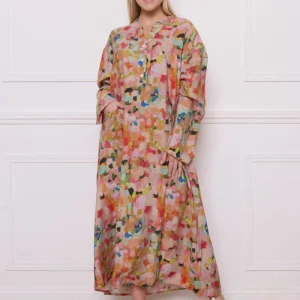 Robe longue orange à motifs