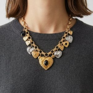 Collar Il Baco Da Seta Cadenas Corazones y Piedras