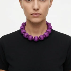 Collar Il Baco Da Seta Linh Púrpura