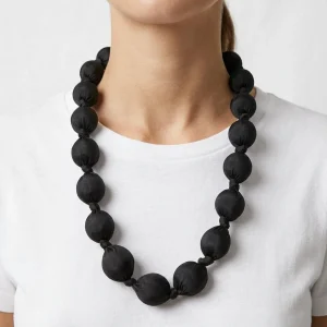 Collar Il Baco Da Seta Kon Negro