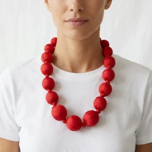 Collar Il Baco Da Seta Kon Rojo