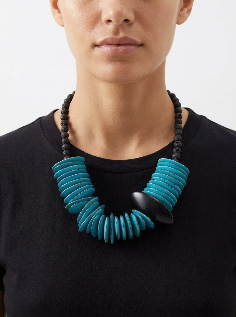Collar Liviana Conti Bolas Negras Detalle Turquesa - Imagen 2