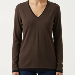Camiseta Universel Bicolor Pico Marrón