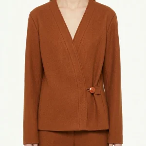 Chaqueta NIU Boton Tabaco