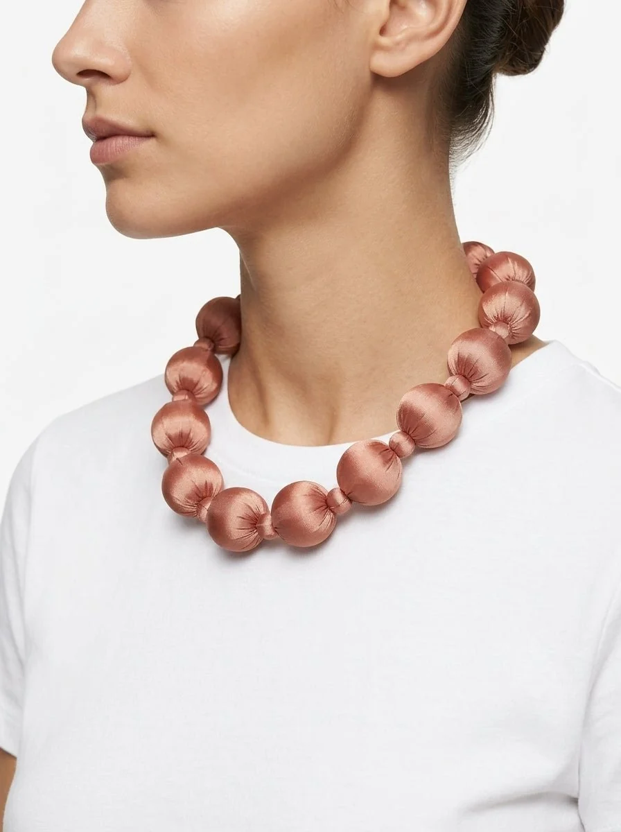 Collar Il Baco Da Seta Linh Rosa Empolvado - Imagen 4