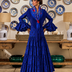 Modelo Cayetana Azul Klein