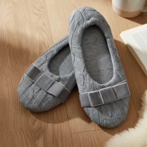 Zapatilla de casa trenza con lazo